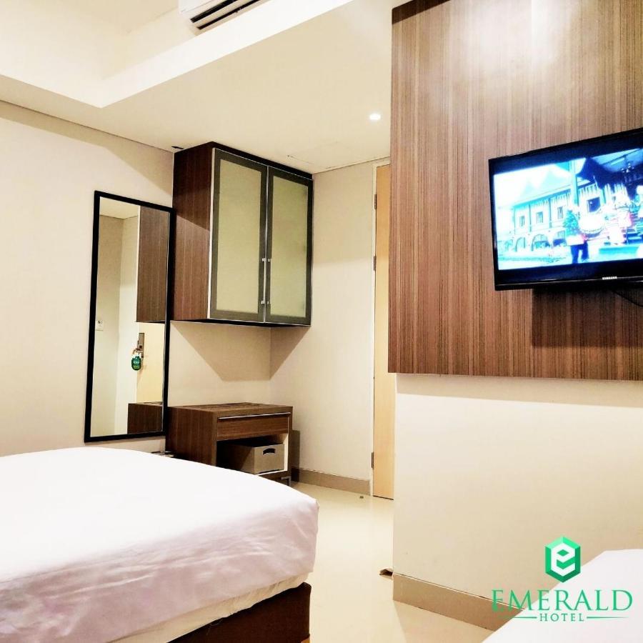 Emerald Hotel ティミカ エクステリア 写真