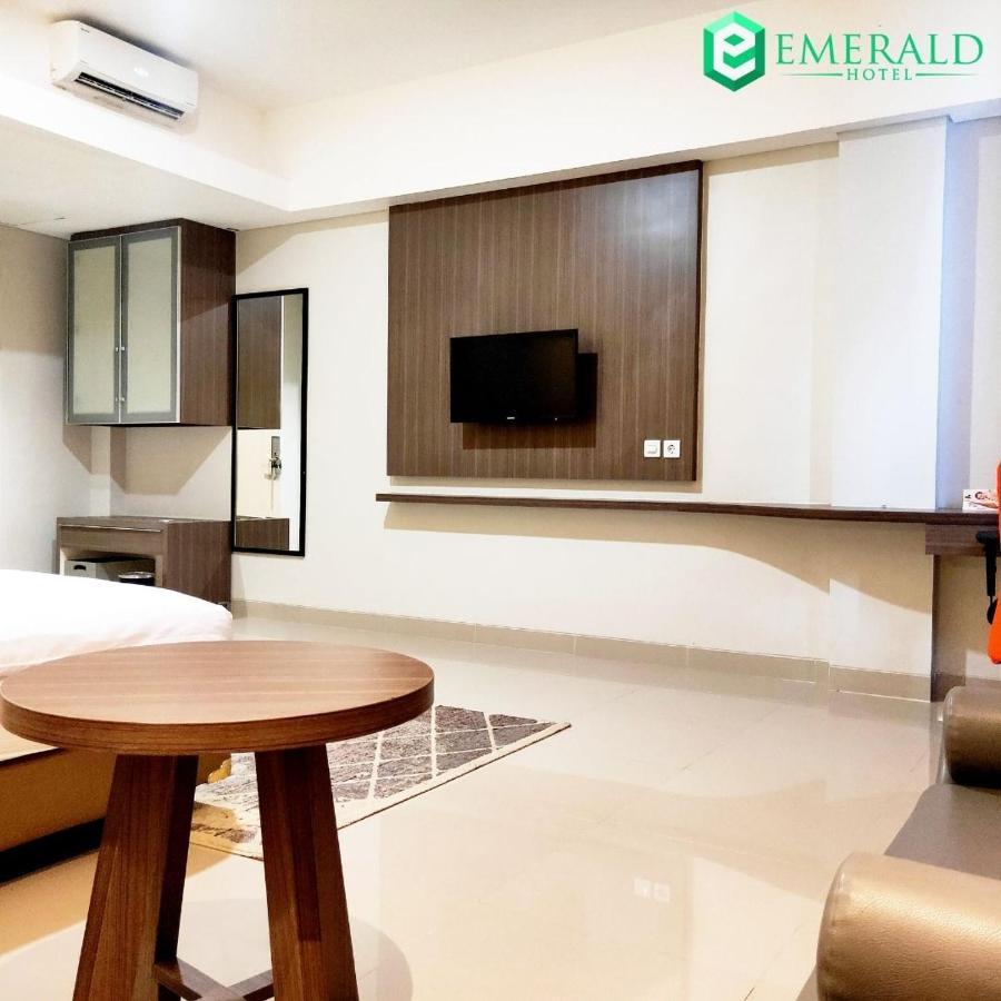 Emerald Hotel ティミカ エクステリア 写真
